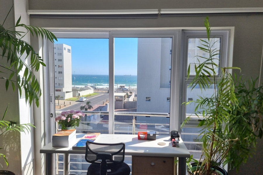 2 Bedroom Property for Sale in Beachfront Western Cape